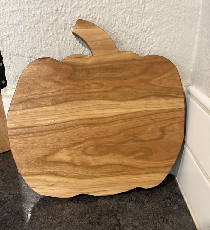 Unique Maple Charcuterie Serving/Cutting Board: Handcrafted Pumpkin Shape - Image 5
